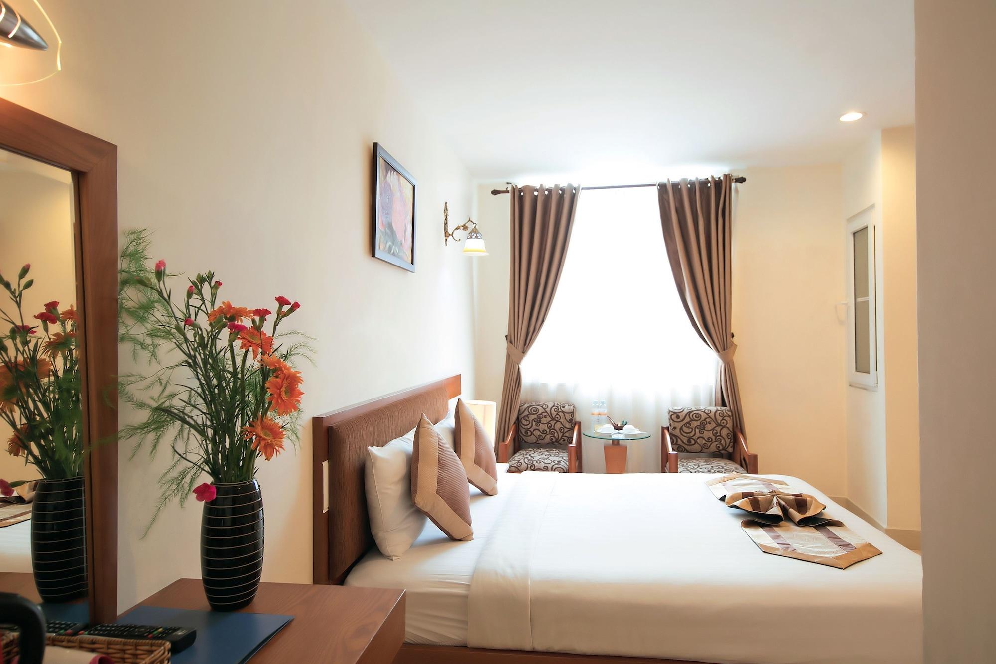 Valentine Hotel Saigon - Bùi Viện Street Thành Pho Ho Chí Minh Esterno foto